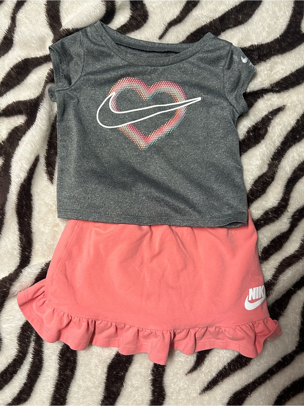 Nike Girls Gray Heart Tee & Coral Pink Ruffle Skort Set